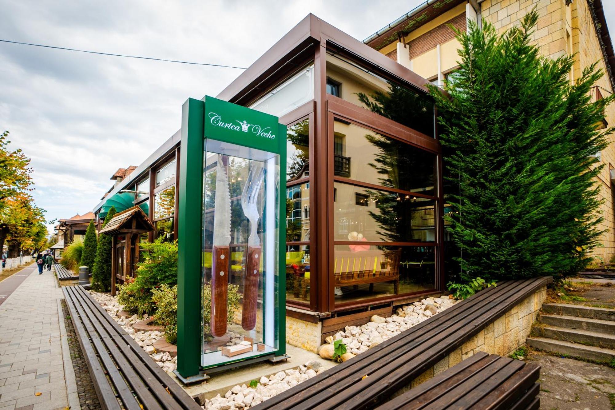 Hotel Curtea Veche Curtea De Arges Bagian luar foto